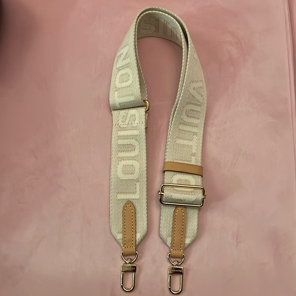 Louis Vuitton Coussin Crossbody Strap